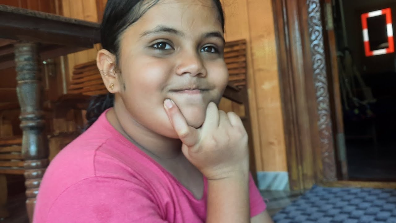  ഒരു വയസ്സുള്ള അനിയത്തി മേക്കപ്പ് ചെയ്തതാ .. എങ്ങിനെണ്ട് നോക്കാം  😍🥰😂😁 
