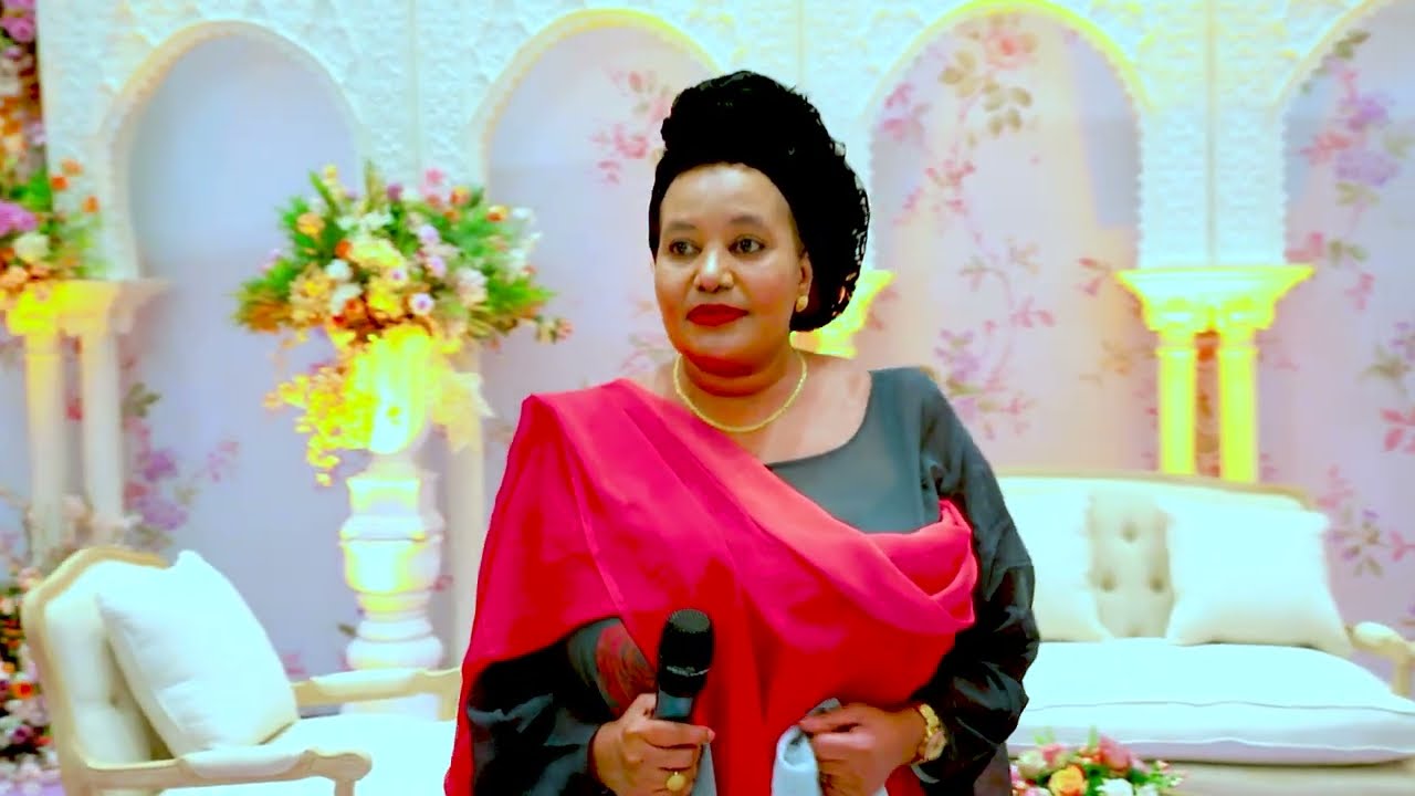Raaxo Shariif Rag Waa Nacab Iyo Nasteexe 2024 Xasuustii Amina Camaari