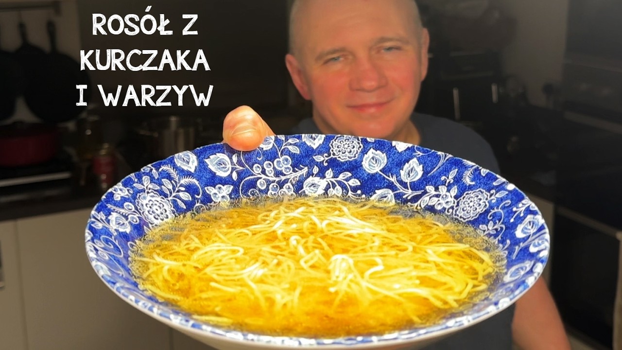Rosół z kurczaka i warzyw. Jemy go co tydzień! Idealny jako baza do innych zup!