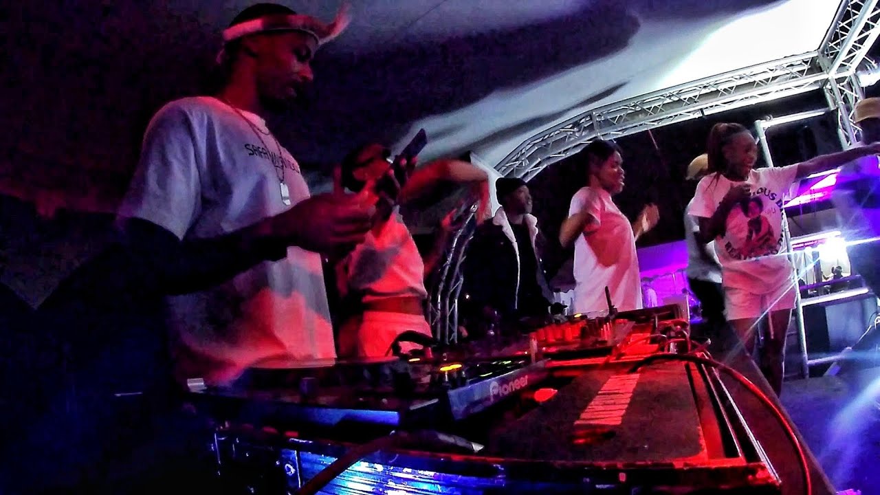 AMAPIANO LIVE MIX 2024 | February Throwback Mix - KabzaDeSmall, De Mthuda, Ami Faku