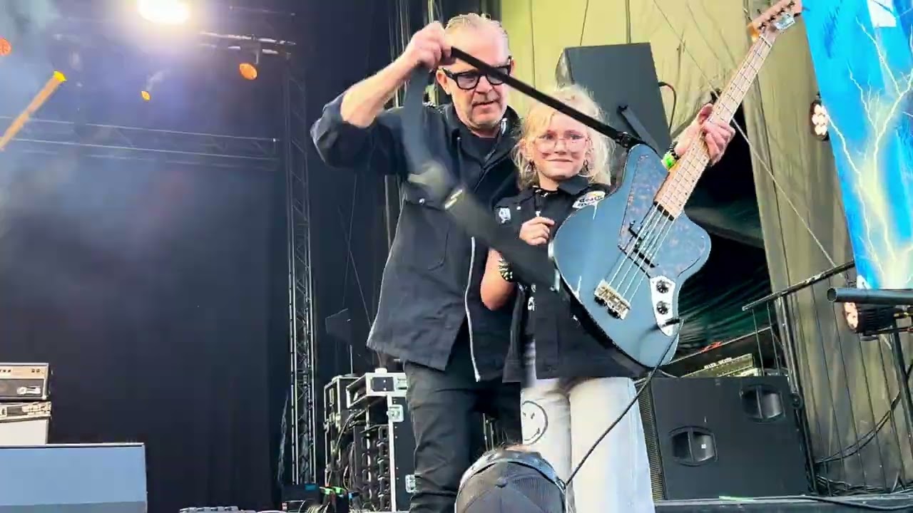 Sator - Turn Off the News (ft Filippa) live at Skogsröjet 5 augusti 2024