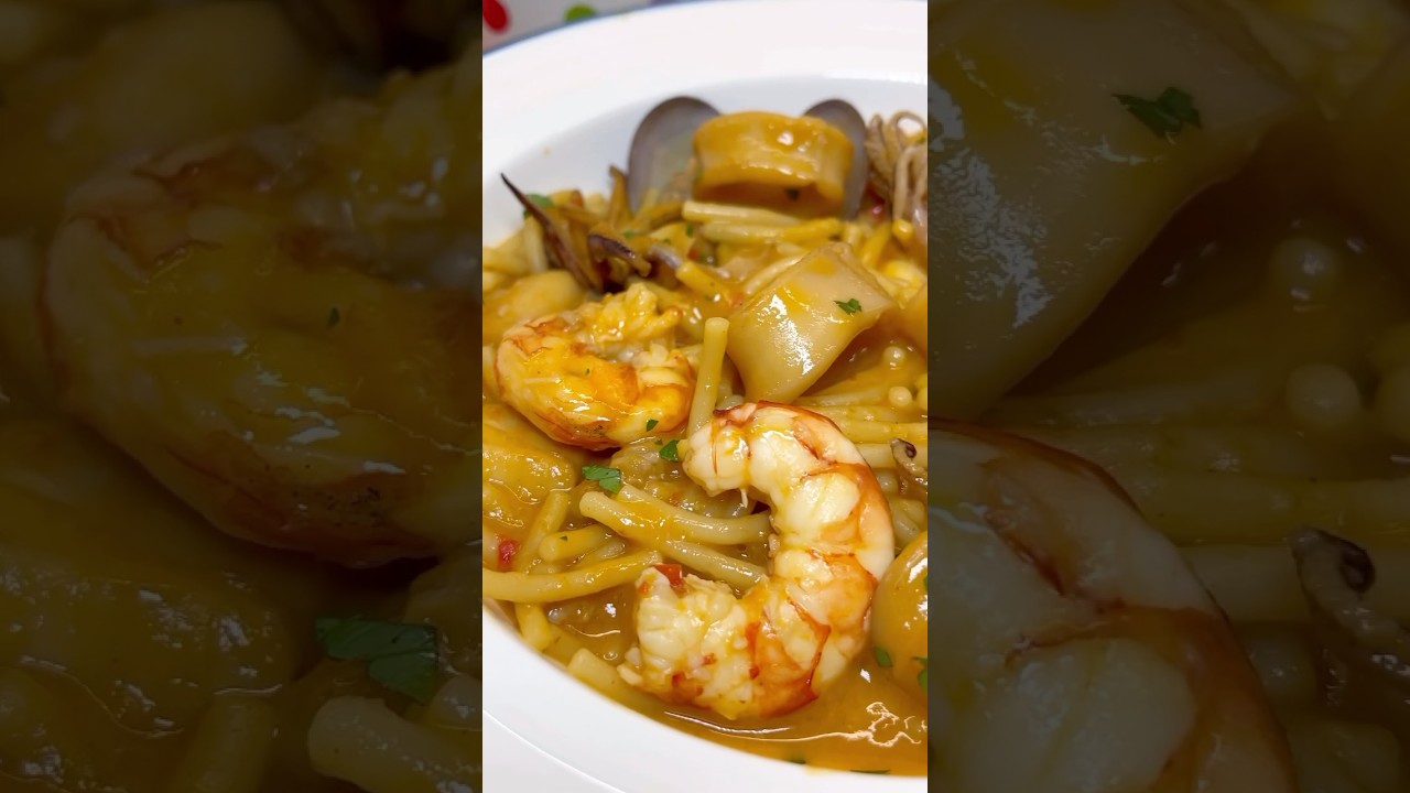 LOS FIDEOS CALDOSOS M&Aacute;S RICOS!!😋👏👏 #youtubeshorts  #shorts