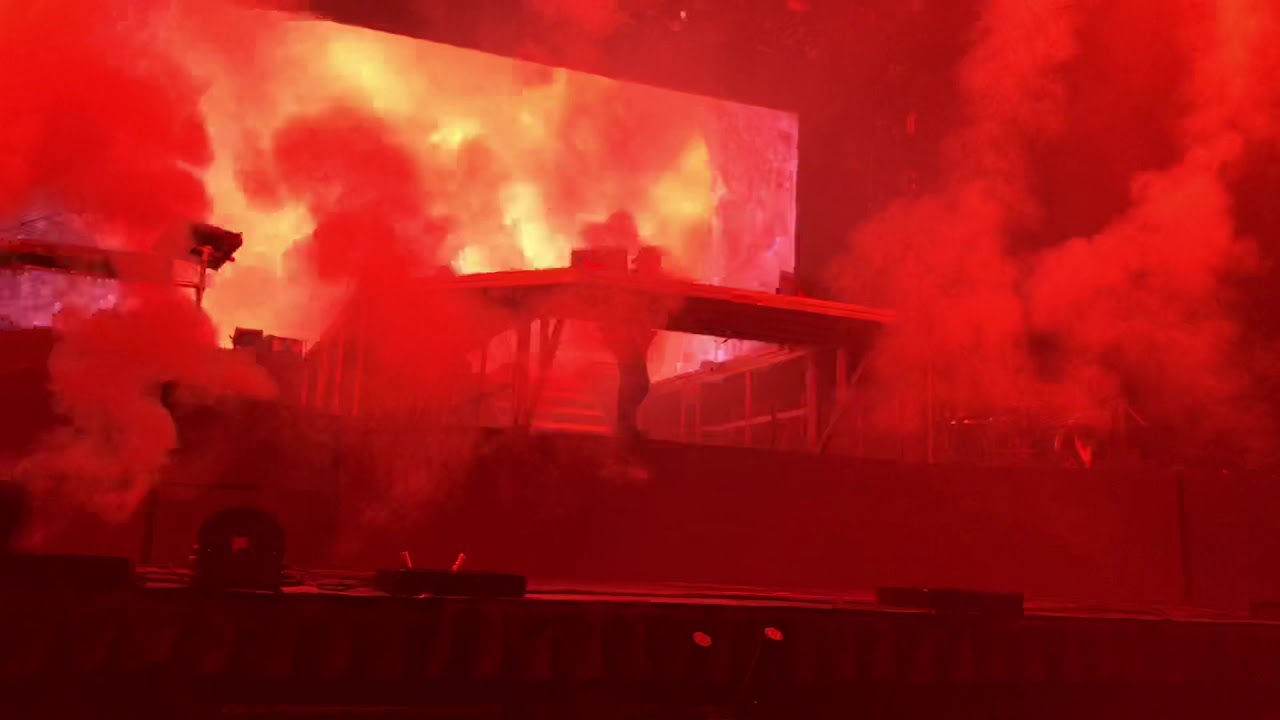 Intro//Blood By Illenium at The Staples Center(HD)