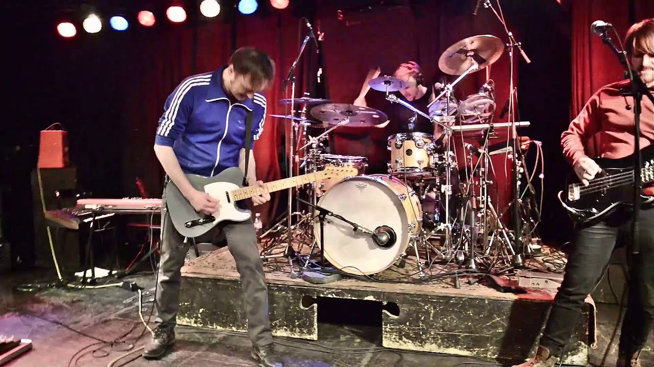 King of Pain - The Police (Cover by Walker On The Moon)