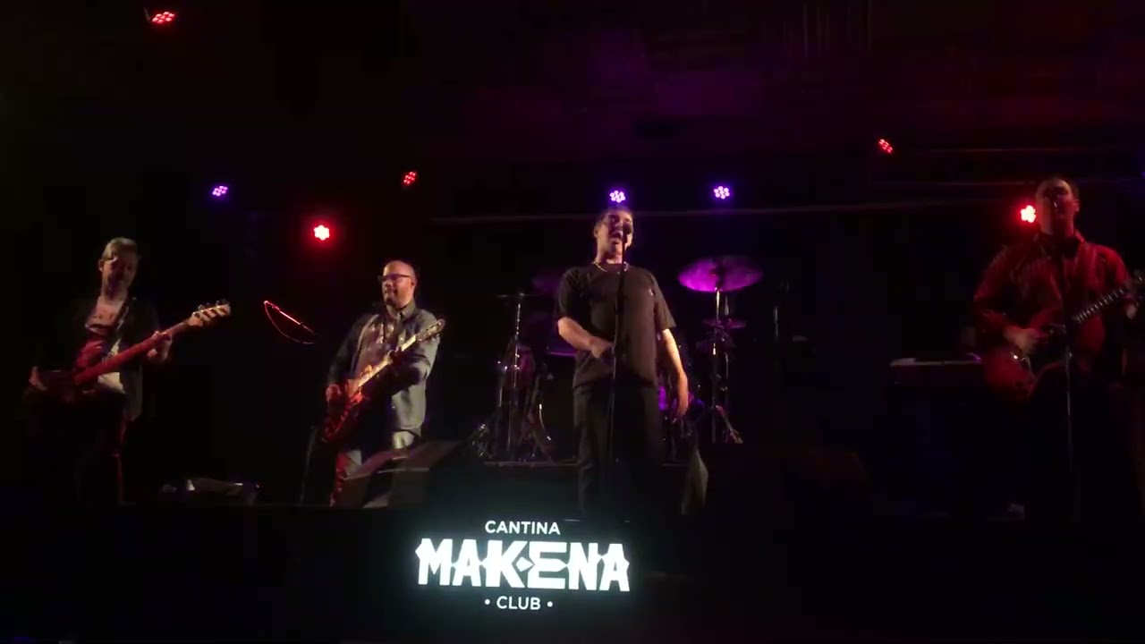Cola de Pato-Haciendo Pie(vivo)