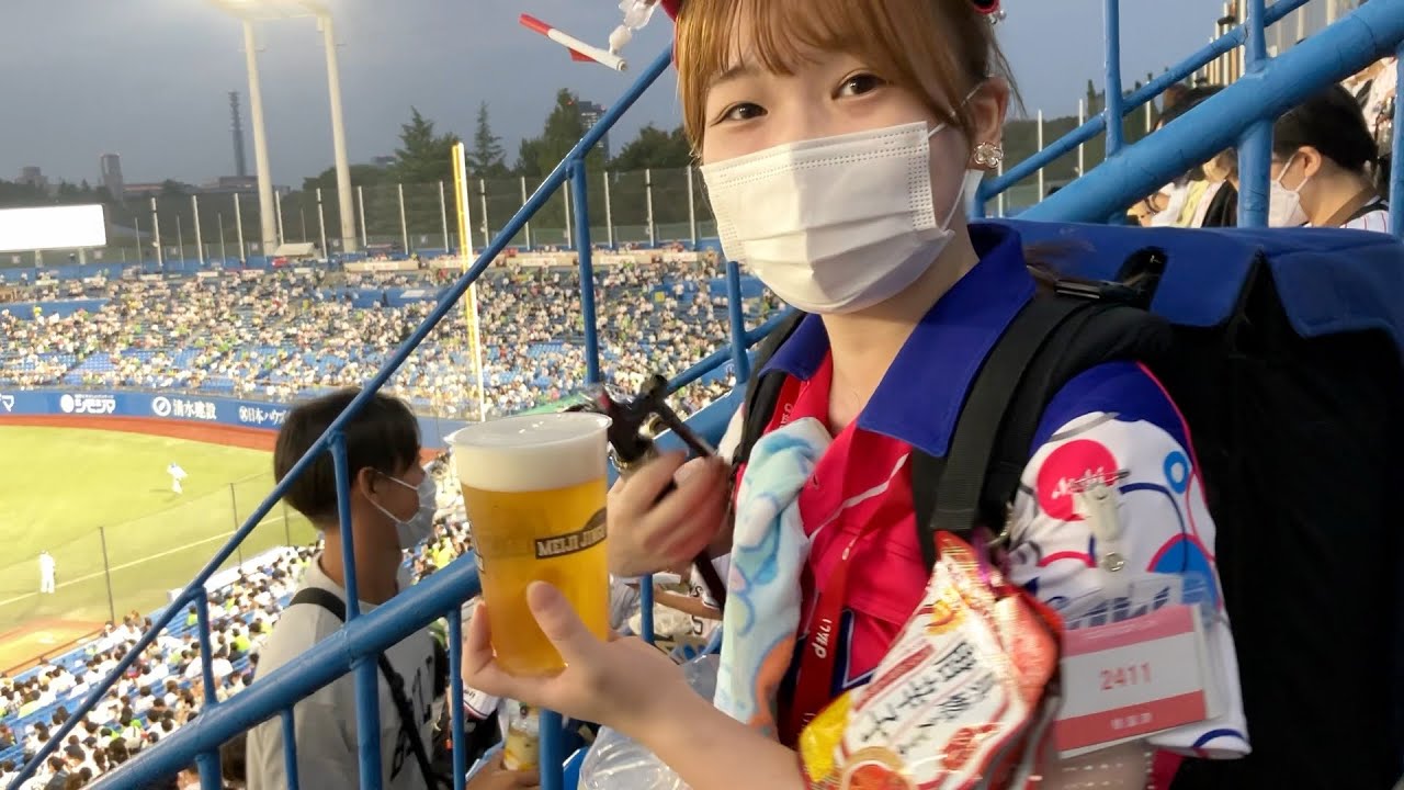 New【完全字幕版】Cute girls selling beer at a baseball stadium in Tokyo.Ⅱ
