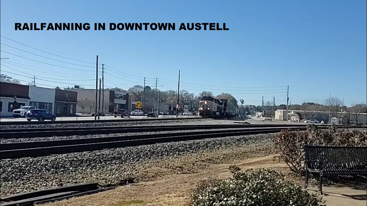 Railfanning in Downtown Austell (Ft. NS, Amtrak, and UP) 12-20-25