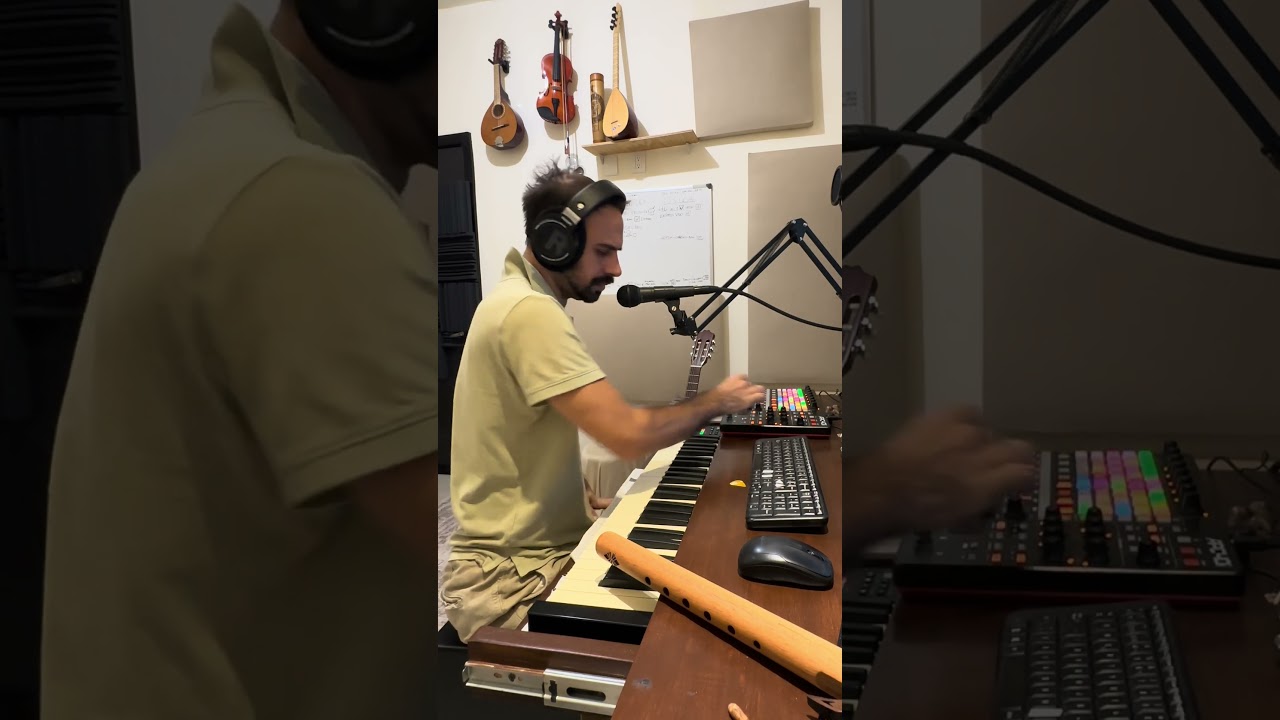 SaturnDay live looping Atlas of Music. #piano #cajon #house