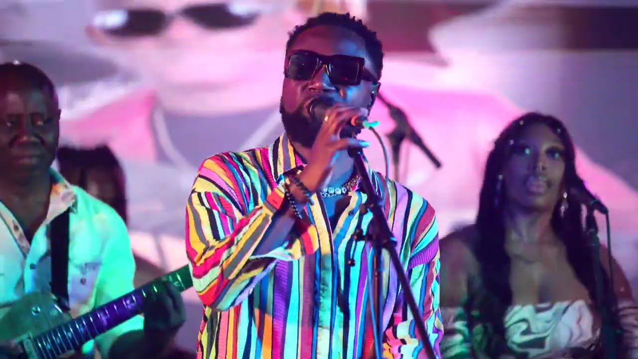 LIVE: VAKAM, DISIP & ZILE DE ANIE - Alerte nan Hollywood Live (Full Performance)