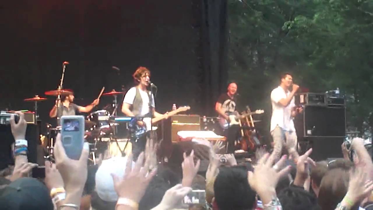 THE TEMPER TRAP live @ Lollapalooza Festival 2010 