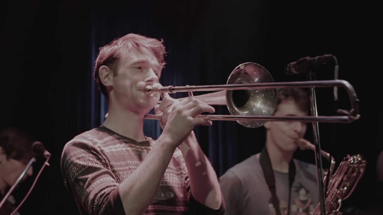 Ojibo Afrobeat - Dodgy Fella live at Tamsta