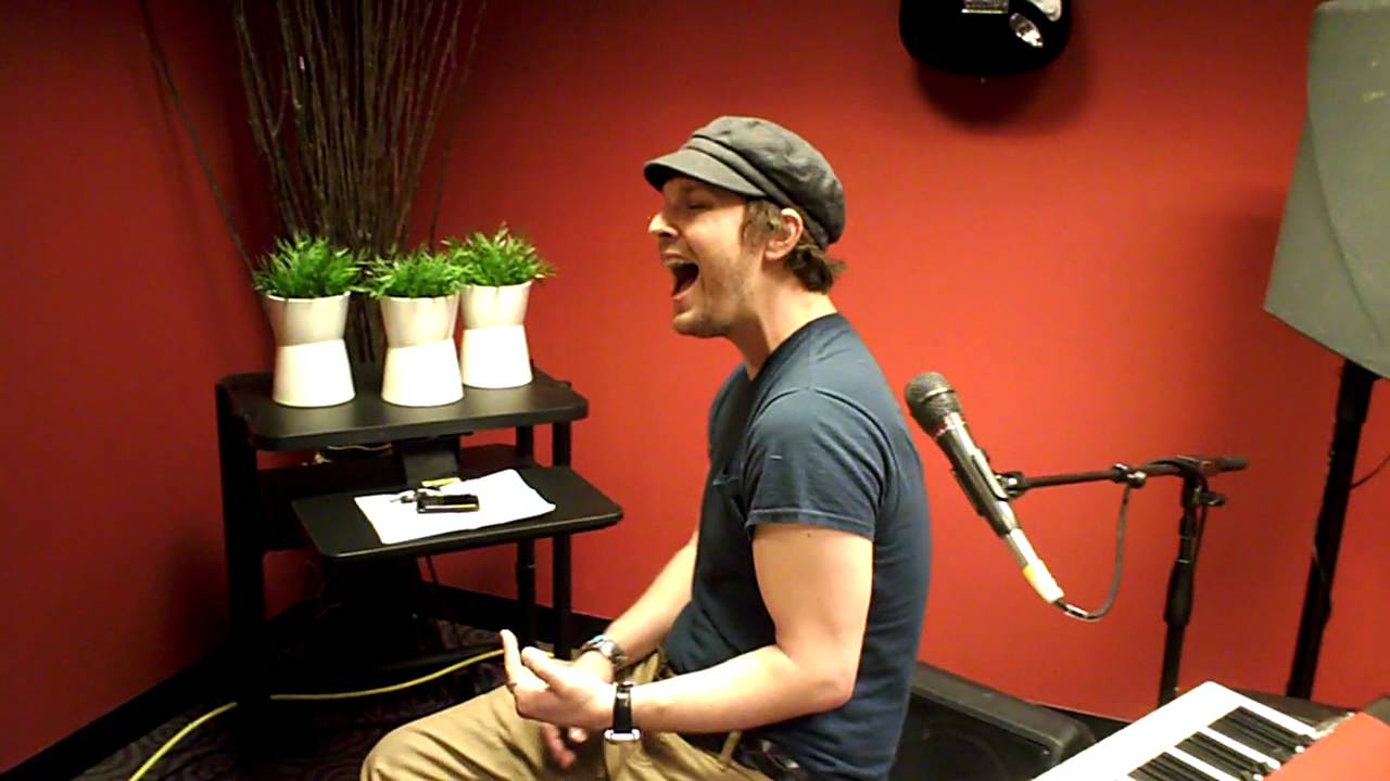 GAVIN DEGRAW SERENADES ME - SAM COOKE 