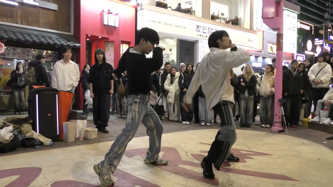 260218 Korean kpop performance team M_OCEAN (모션) - Sweet Venom (ENHYPEN) Hongdae Busking