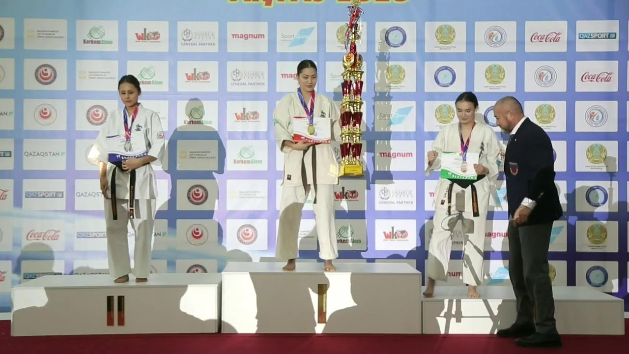 Карате Шинкиокушинкайдан жас өспірімдер. Қазақстан чемпионаты Ақтау қаласы.