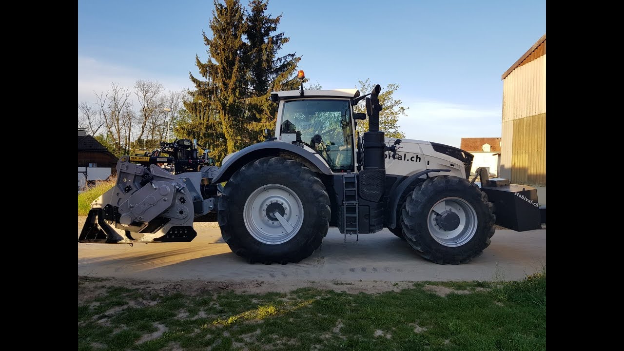 Première en Europe : le plus gros concasseur FAE mth 250, avec un Fendt 1046