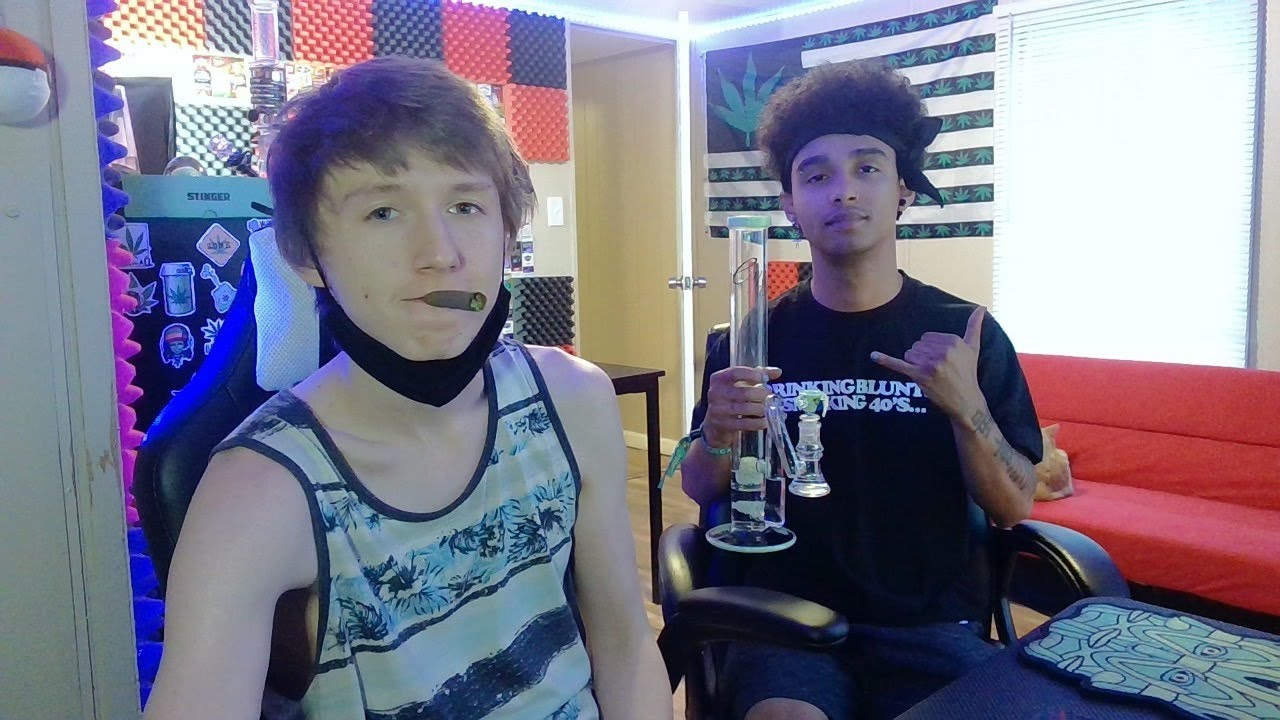 Hotboxing A Blunt In The Crib!!! **NEW EXOTIC** (LIVE)