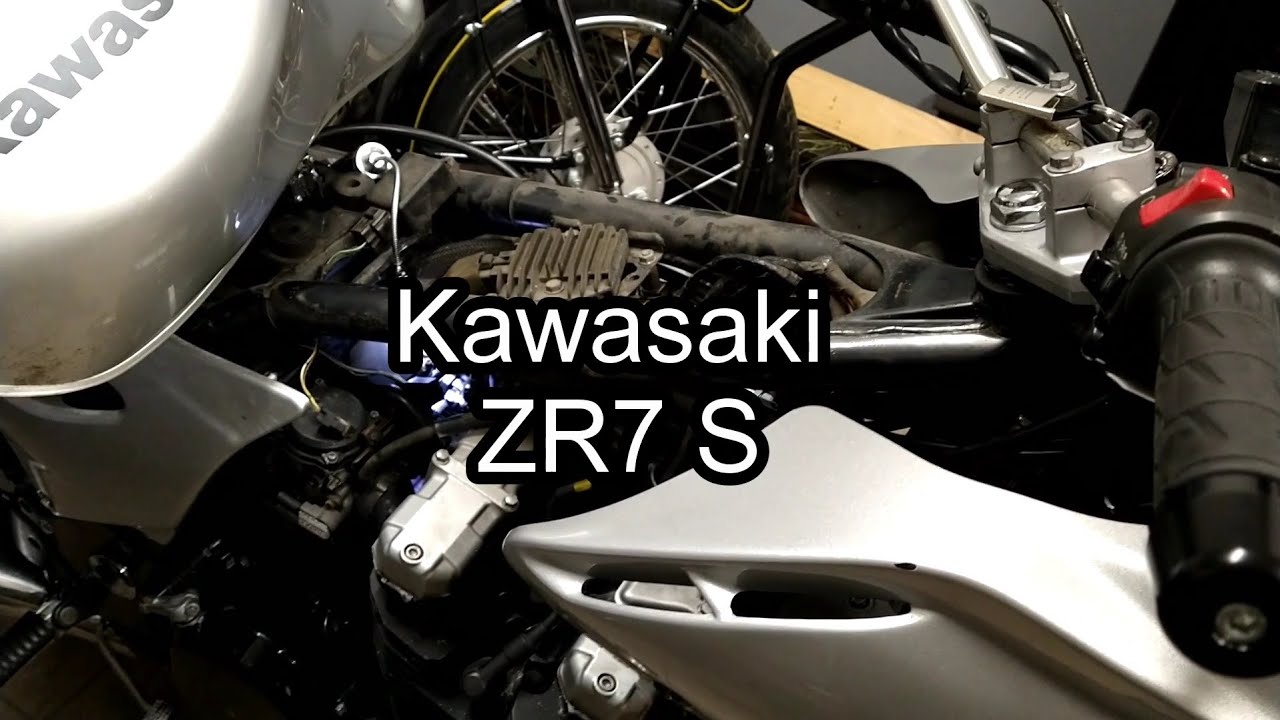 Kawasaki ZR7 S #2 Weryfikuje stan motocykla, naprawiam hamulce, rolgaz, wymieniam olej