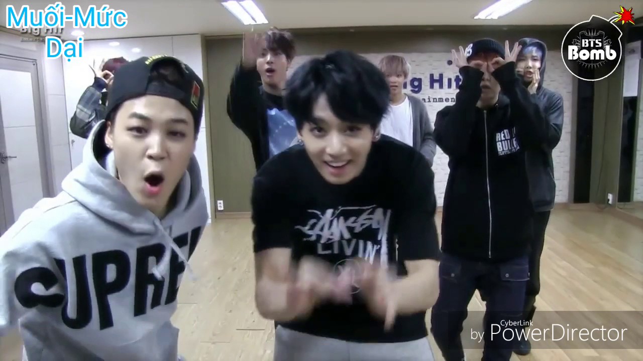 [BTS Funny #3] Khi ARMY có tâm ngồi soi😎