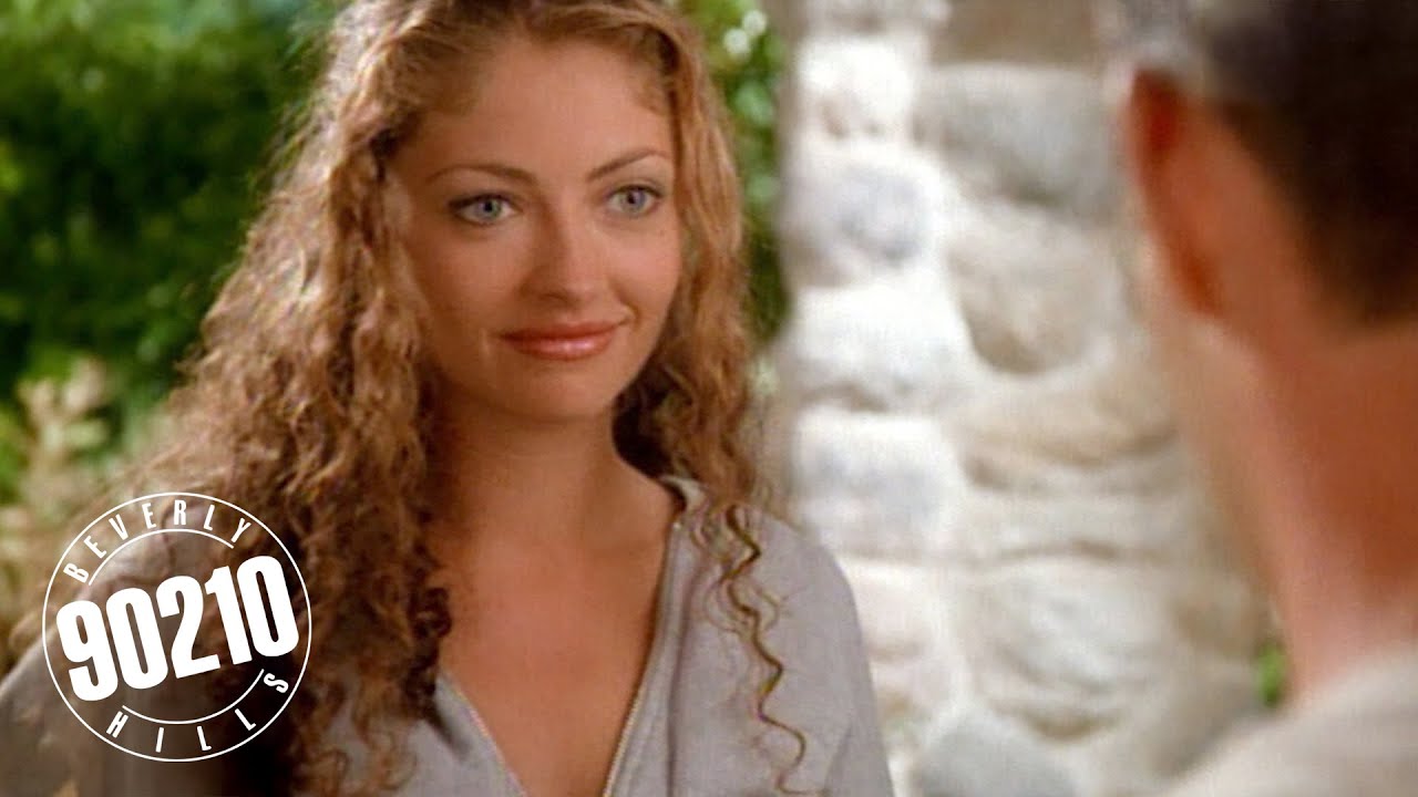 Toni Shows Up at Dylan's Door!