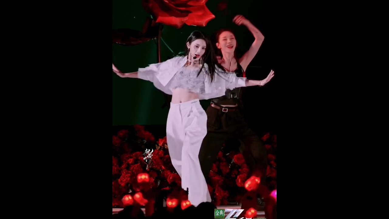 【彭小苒｜浪姐】跳楼机公演舞台太酷辣🥳 #pengxiaoran #彭小苒 #快乐会传苒呀 #乘风2025 #唱跳 #beautiful #beautiful