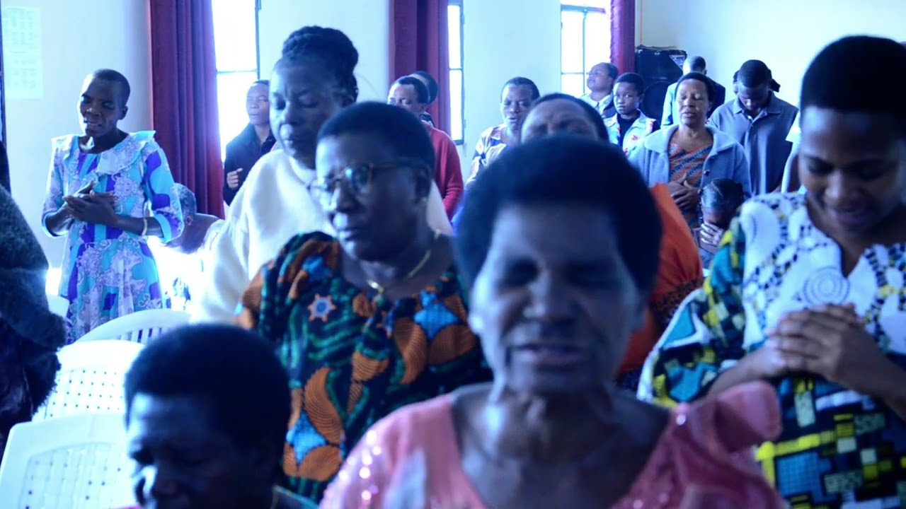 WORSHIP SONG: NANI KAMA WEWE BWANA   PET: MPYAMBALA KATIKA IBADA