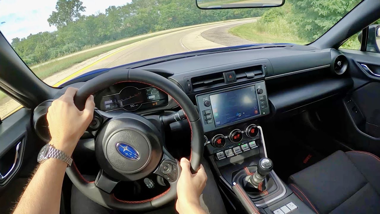 BRZ/GR86 2022 года против Honda Civic Si — что выбрать?