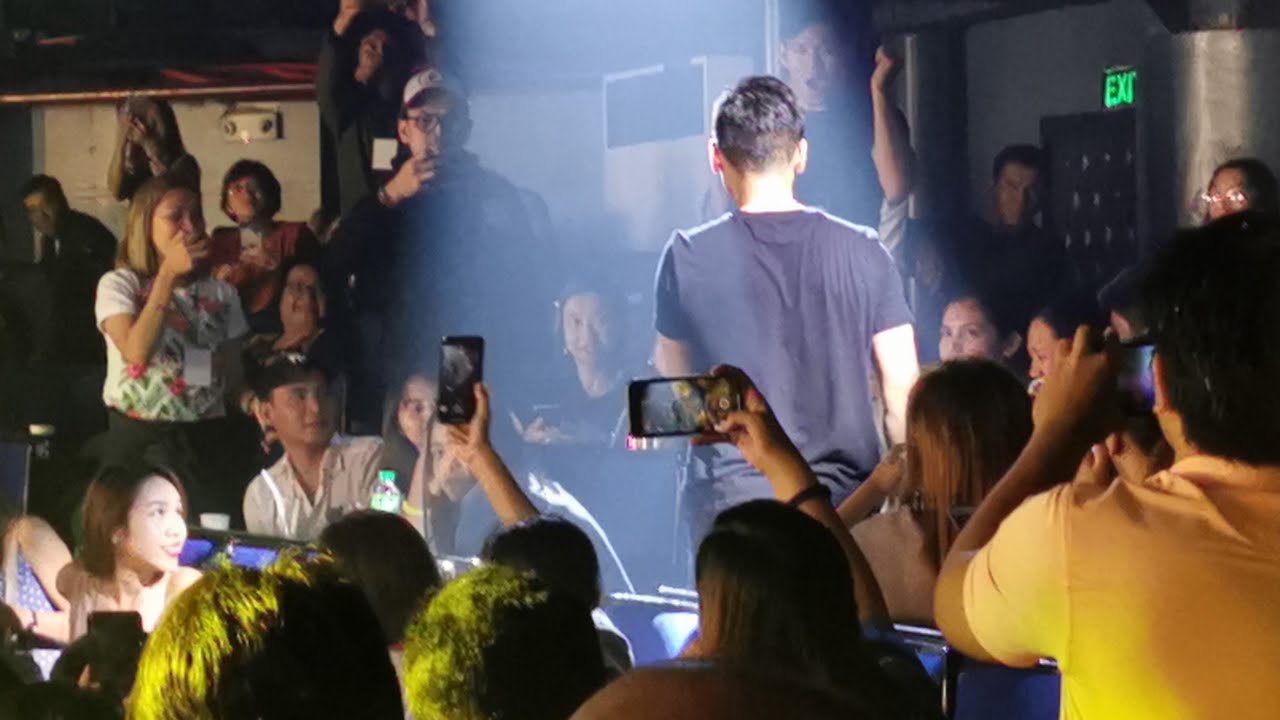 SPOTTED: MAINE MENDOZA kinantahan ni Carlo Aquino sa Liwanag Concert