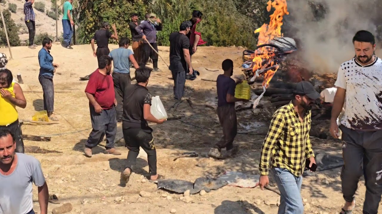 Hardships of Iran’s Nomads | Bravely Controlling a Massive Fire with Bare Hands