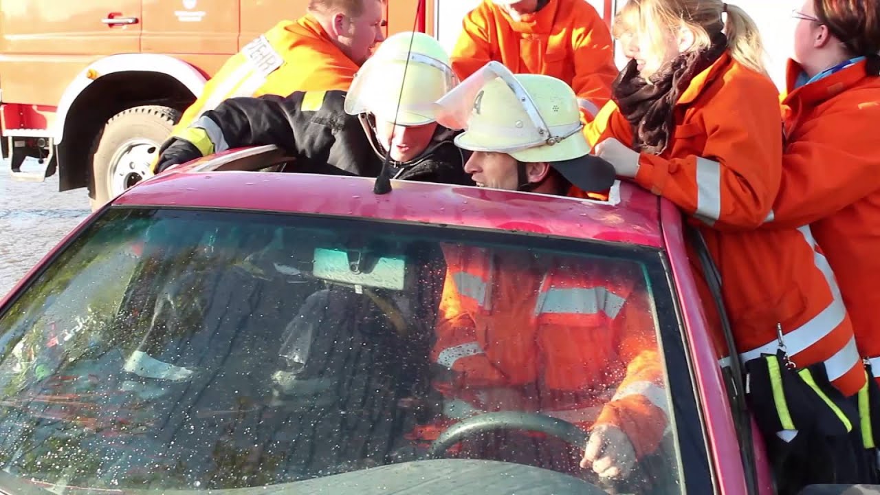 Cold Water Challenge / Feuerwehr Stedesdorf (nominiert von Feuerwehr Werdum)
