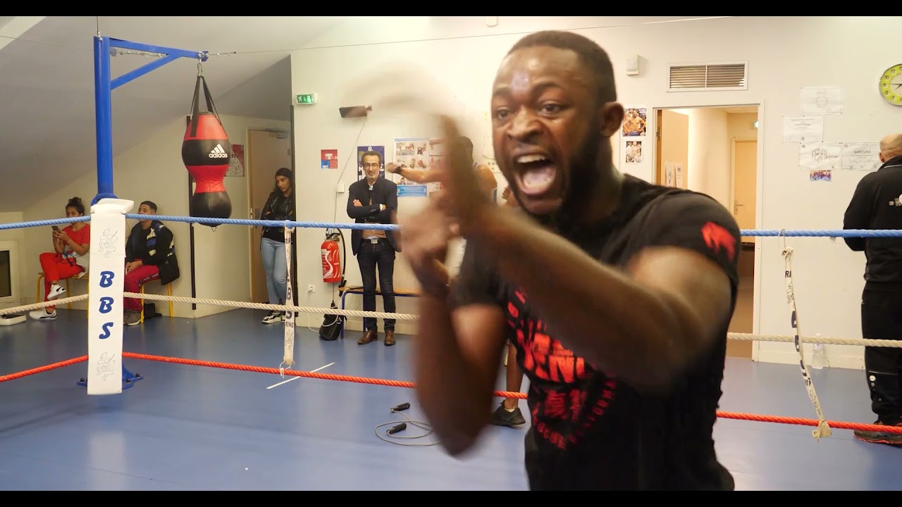 Reportage Boxe / basket du haut du lièvre