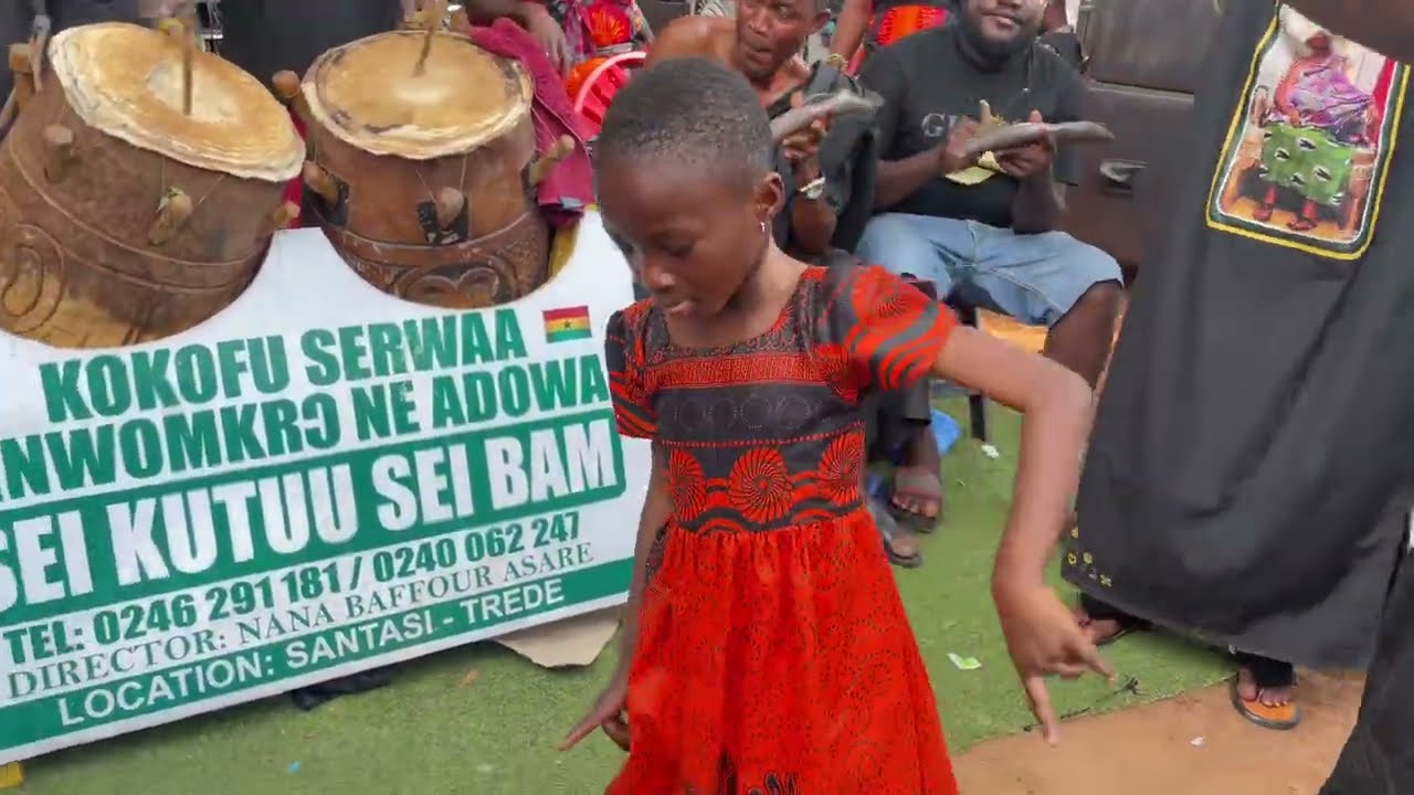 Little Star Dances Adowa with Grace 🌟💃