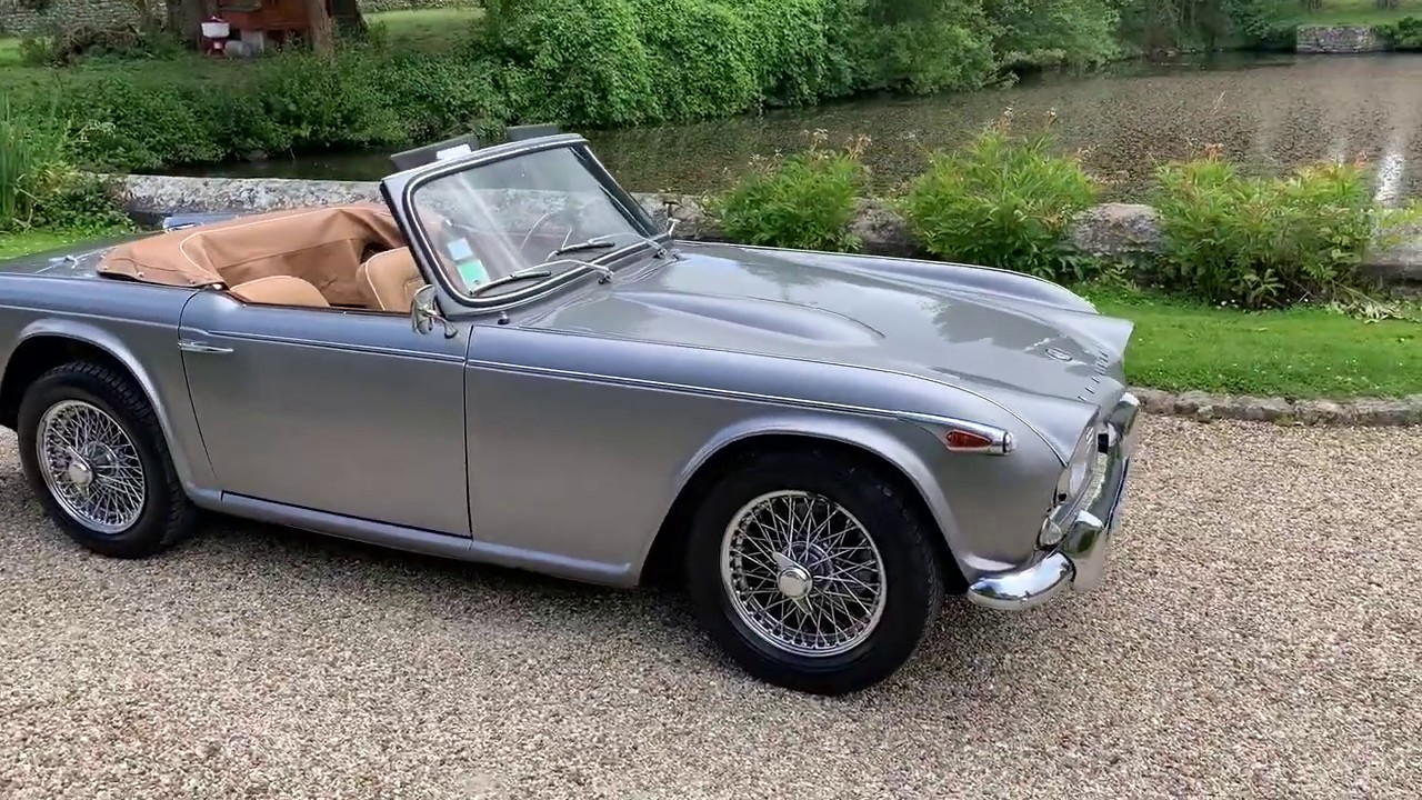 TRIUMPH TR4 IRS 1965 vendue chez GT VINTAGE CLASSIC CARS