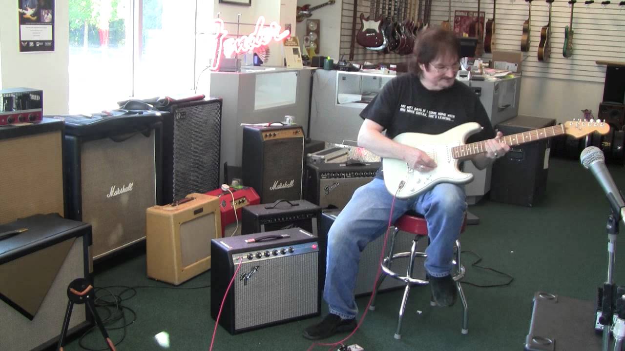 1978 Fender Princeton Reverb solidboodyguitar,com