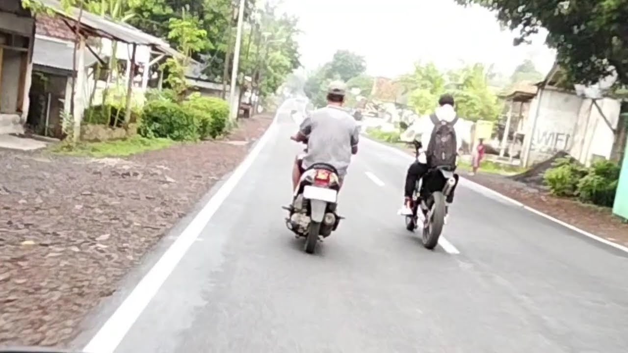 Jalan jalan cari angin