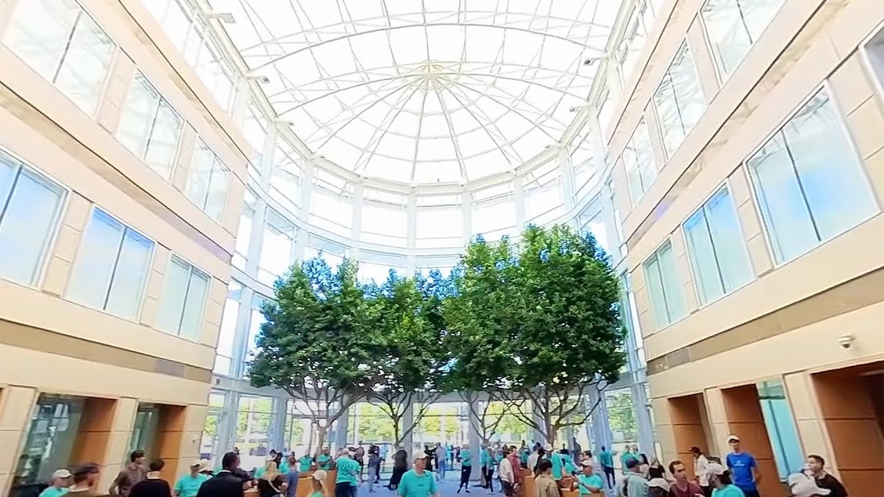 360&deg; | First-Ever Look Inside the Original Apple Campus