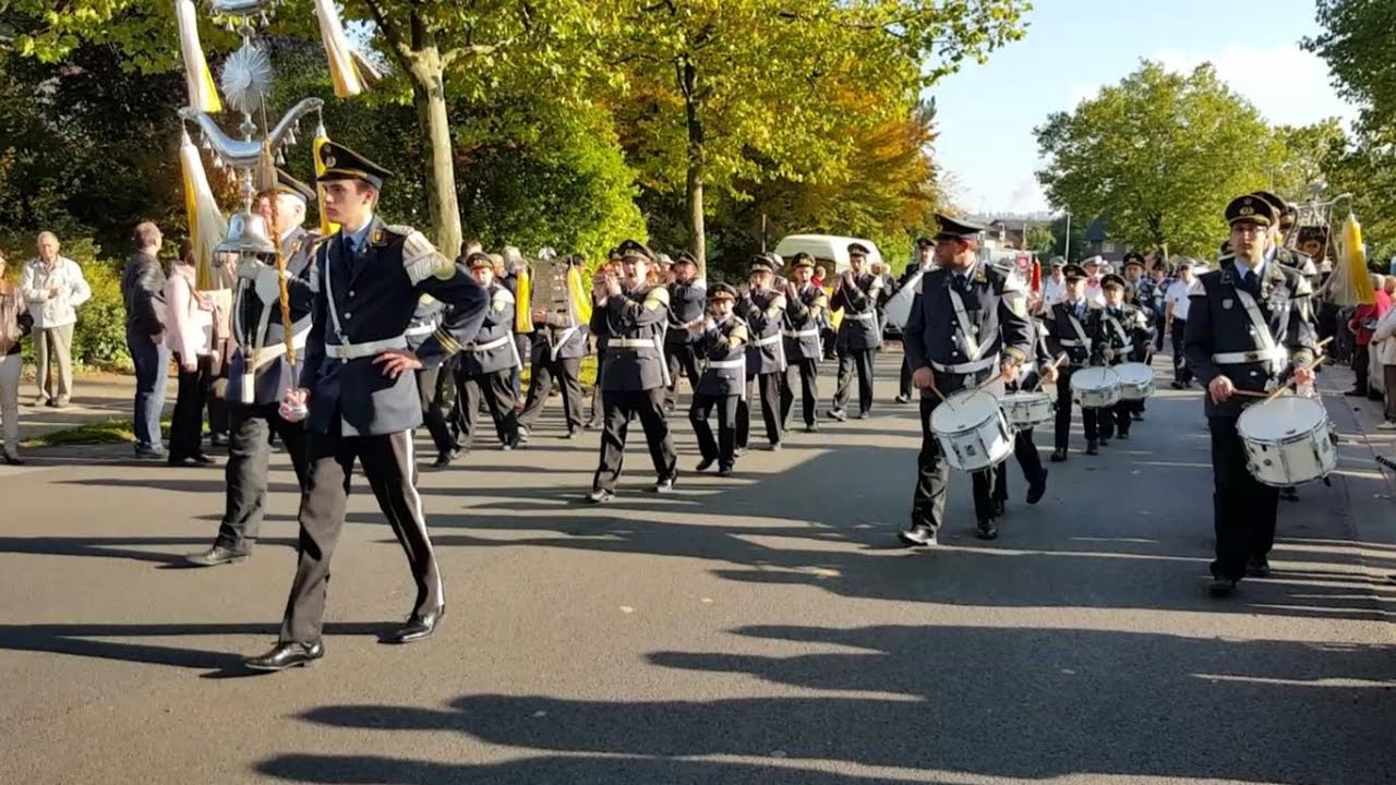 Schützenfest Elfgen-Belmen 2015 [Der große sonntags Umzug / Festzug]