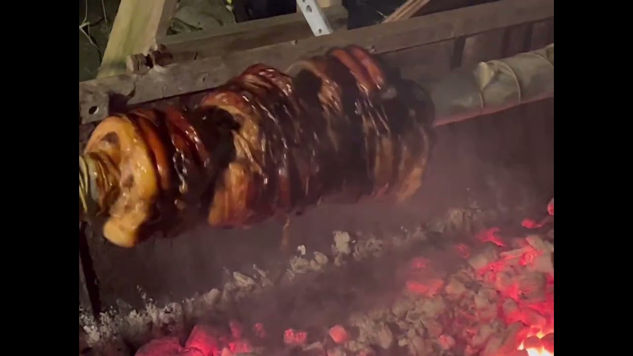 Lechon Belly in DIY Lechonan #ofw #nz #pork #lechonmanok #shortsvideo #viral   #trending #diy