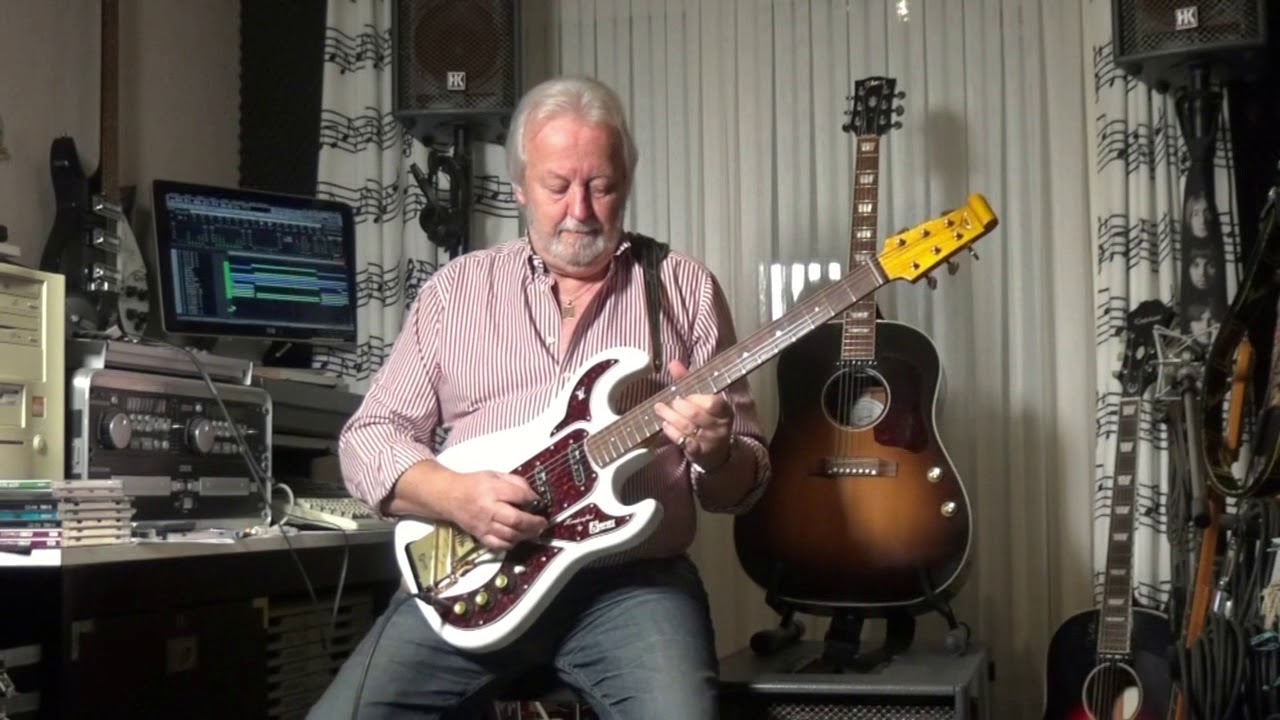 Sarinande - Studio ChinChan (Guitar cover by Eric)