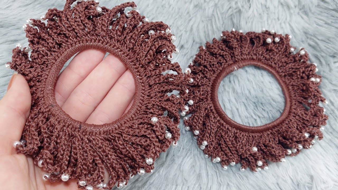XUXINHA DE CROCHÊ COM PÉROLAS PARA O CABELO | SUPER FÁCIL 😍
