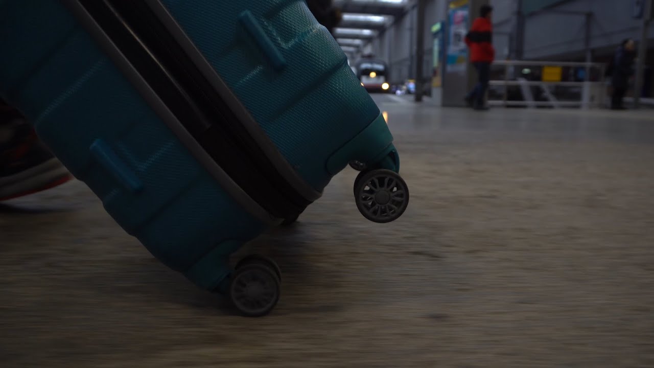 Koffer im Gepäck - Selbstportrait (hff-Bewerbung)