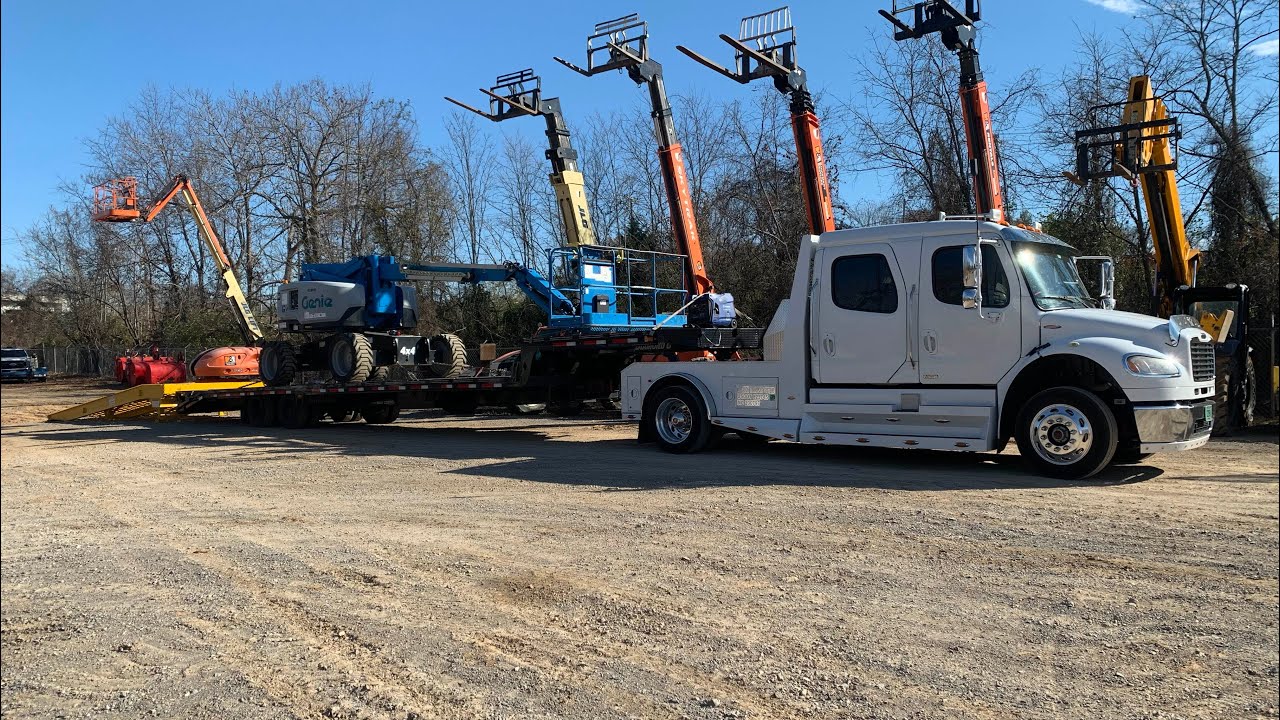 New Diamond C SDX 216 Being Put To Work! #diamondc #sdx216 #40k #trucking