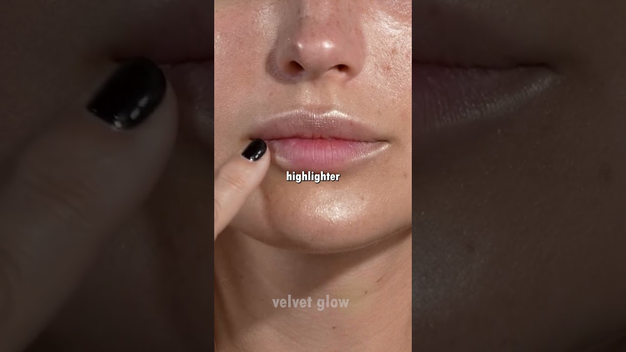 Gigi Hadid&rsquo;s Lip Plumping Secret! 💋✨ #shortsviral