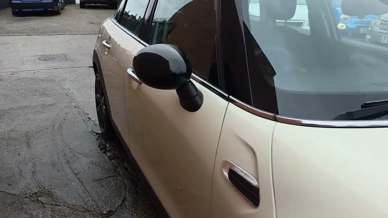 MINI HATCH 1.5 COOPER CLASSIC 5DR MANUAL WHITE 2019