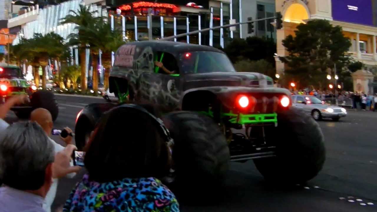 Part 1 Grave Digger 30th Anniversary Parade down Las Vegas Blvd