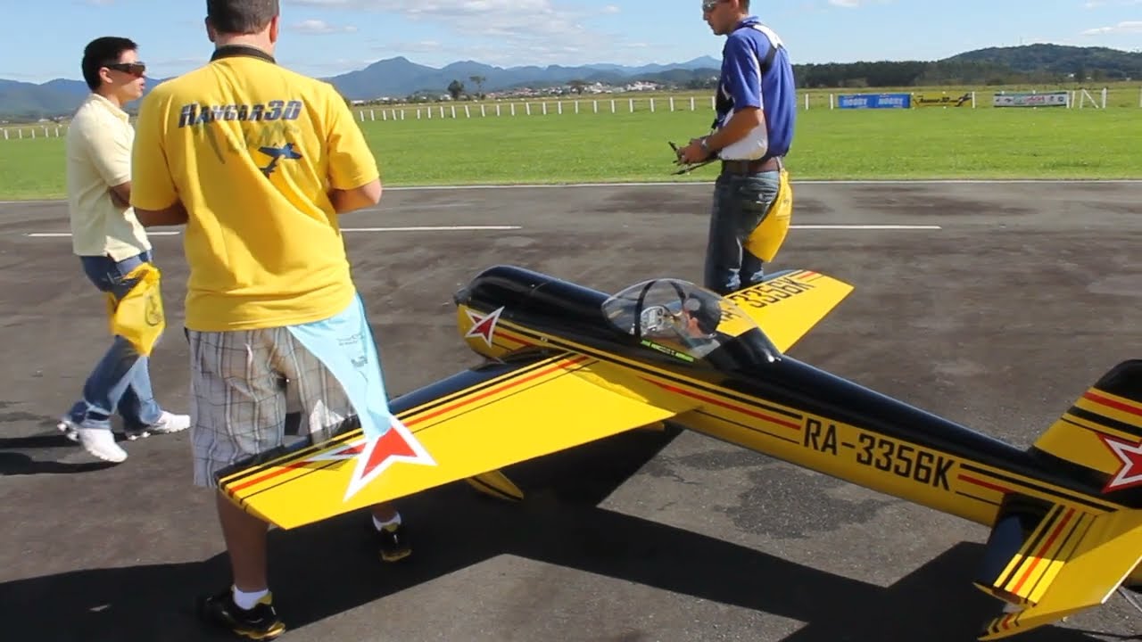 Ido Segev voando no FESBRAER 2012