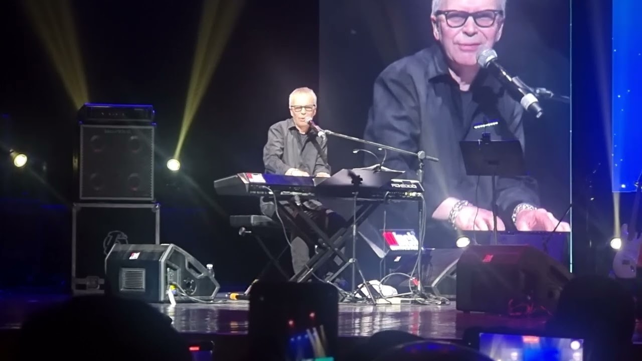 Beauty And Madness by Per Sorensen of Fra Lippo Lippi Live at The Theater At Solaire