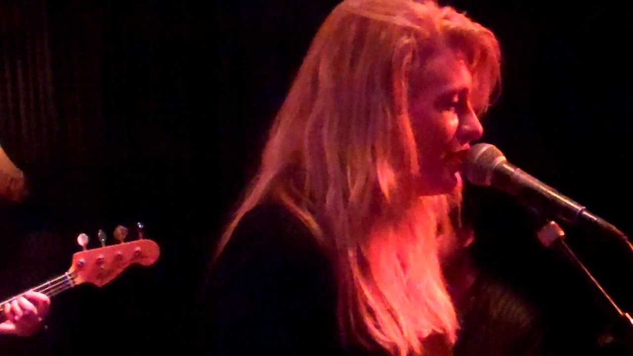 Bart-Jan & Sanne (Miss Montreal) in 't Nonnetje (6)