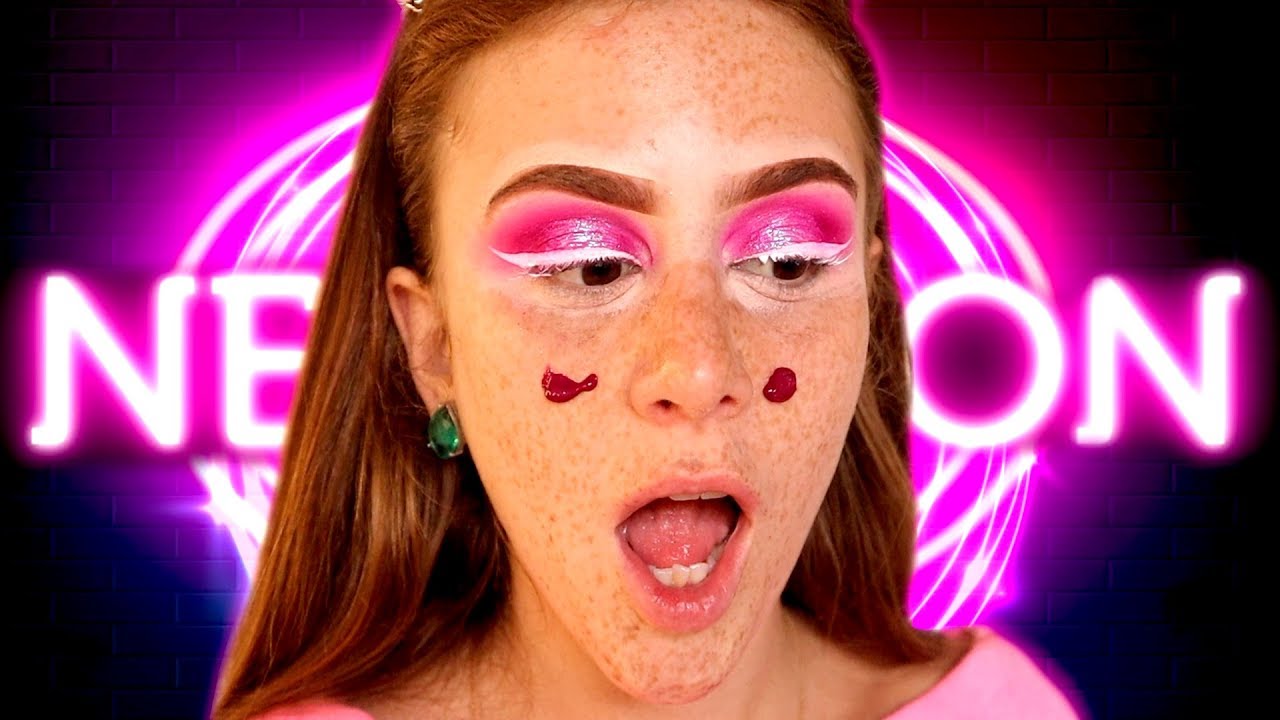EXTREME REBOCO! Testando uma MAKE NEON que eu NUNCA USARIA?!