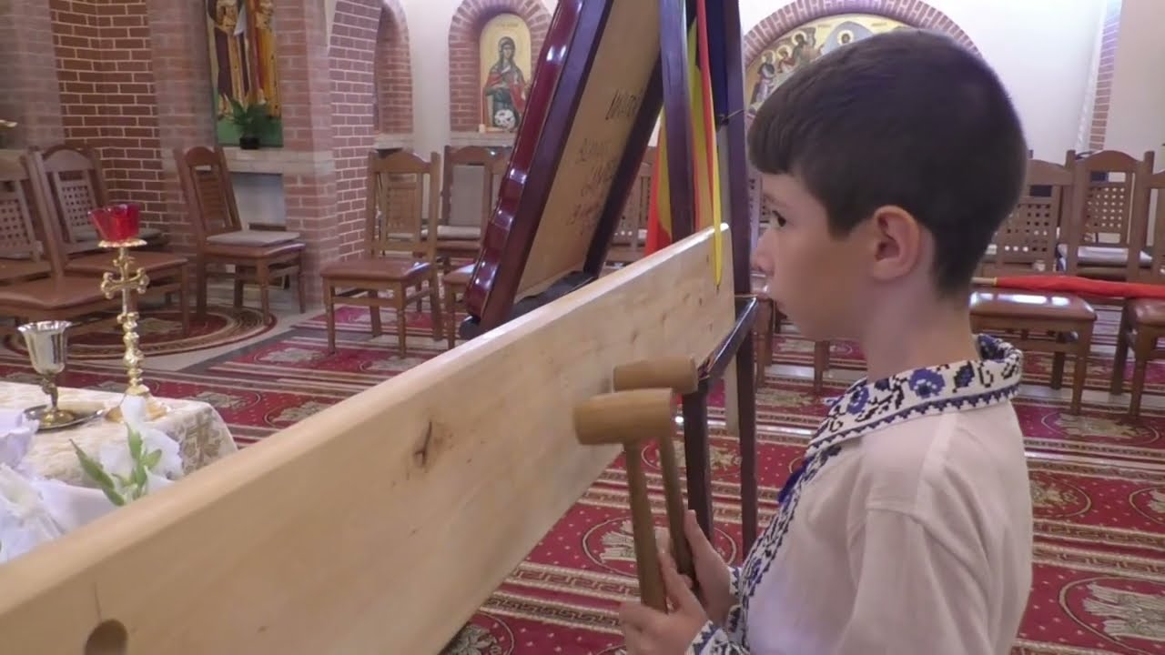 Campion la bătut toaca, la doar 9 ani!