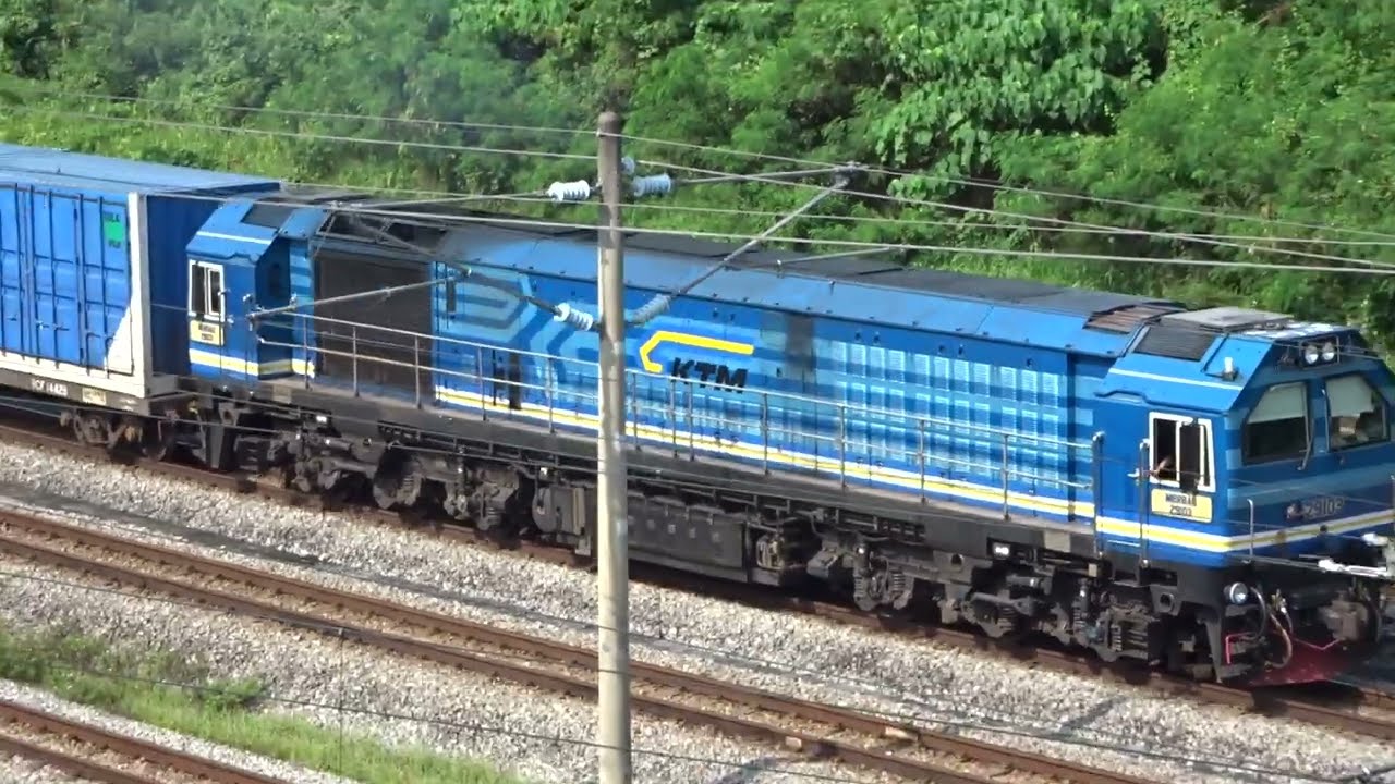Train spotting at Ipoh station